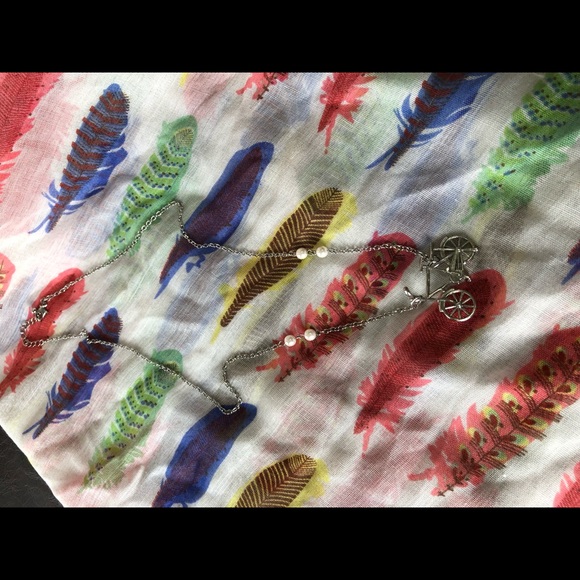 Bicycle Pendant Necklace - Picture 3 of 3